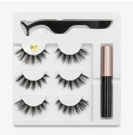 A Pair Of False Eyelashes With Magnets In Fashion - Urban Mart